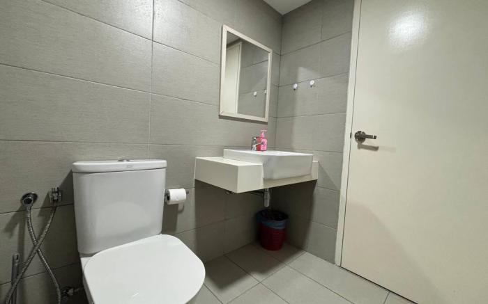 Ekocheras Spacious Cozy NearMRT 26