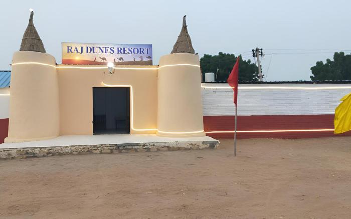 Raj Dunes Resort