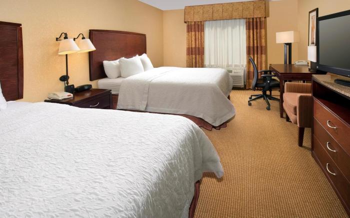 Hampton Inn & Suites San Antonio-Airport