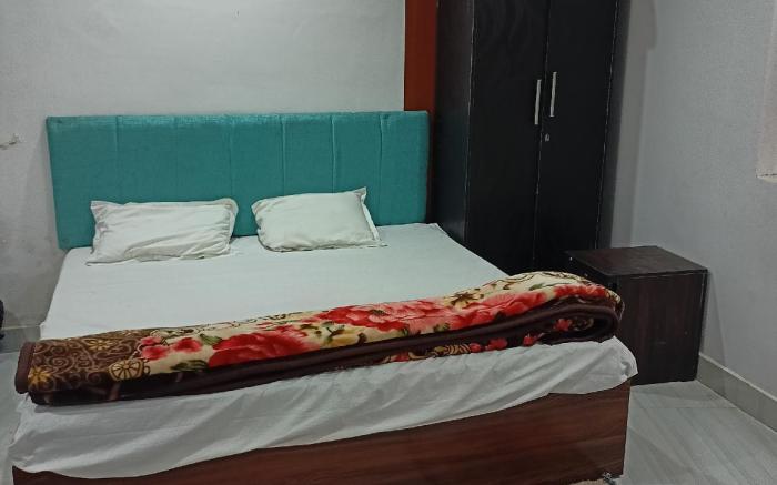 Ramesht paying guest house 