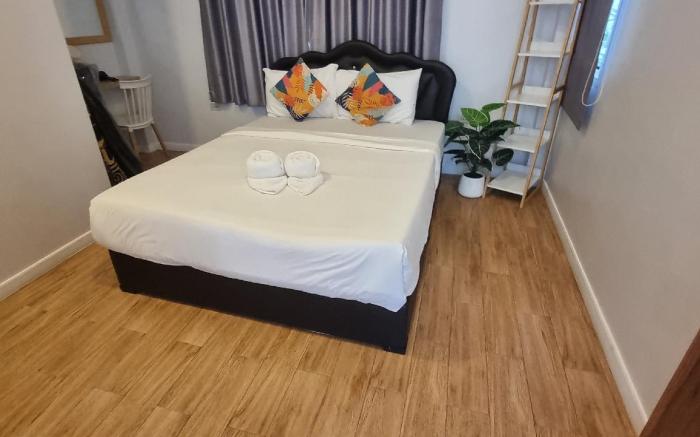 The time pool villapattaya 