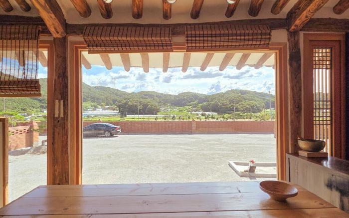 1 hour from Seoul, private hanok in Dangjin