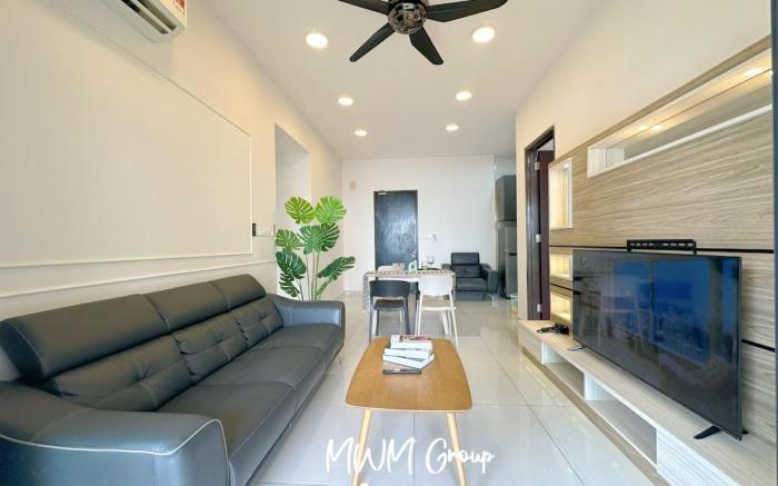 30% OFF Monthly | DangaBay Walks to beach