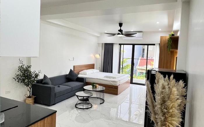 Hanoi Central Street Apartment