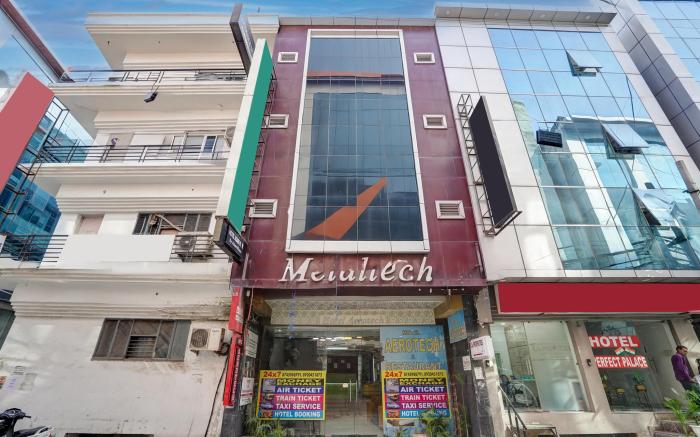 FabHotel Clayton - Near Delhi Airport