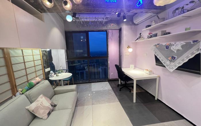 TreeTop Horizon · Skyline Retreat