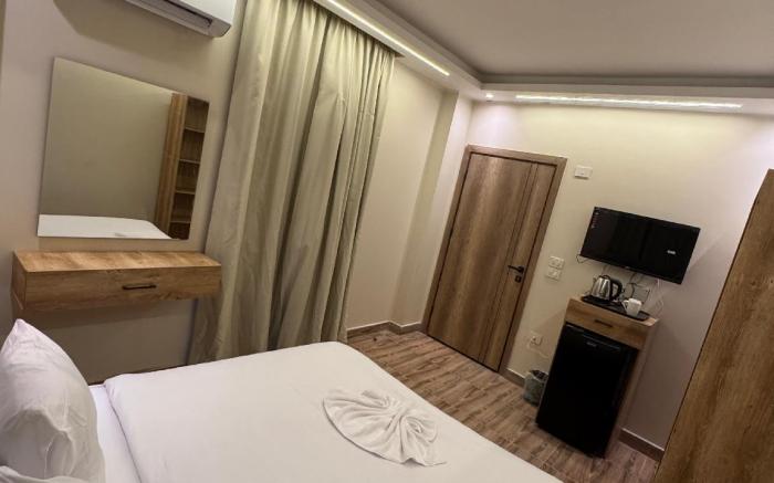 Pyramids View Makani Hotel 