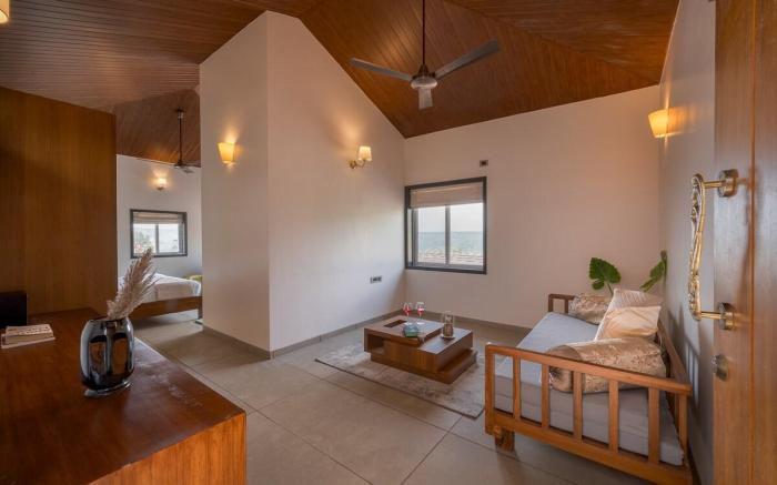 SaffronStays Skyfall, 4BHK Boho Villa in Panchgani