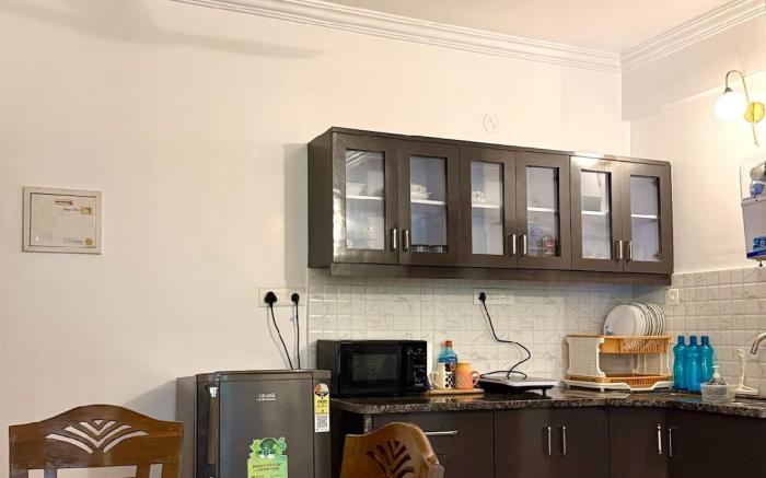 Poolside Vibes | chill , unwind