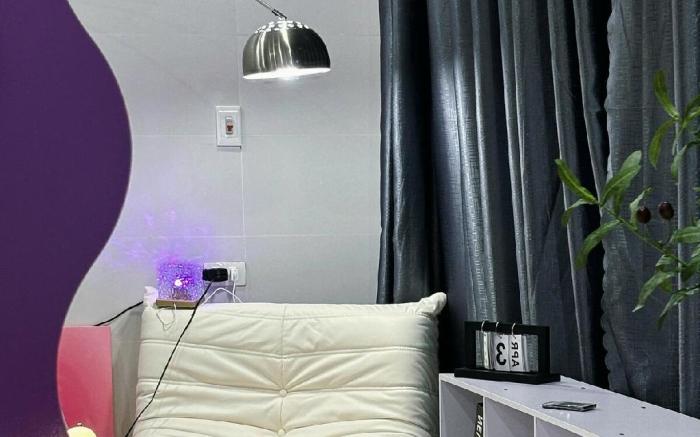 803 Art Room - Amoureux Homestay