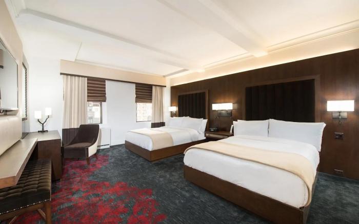 Lexington Plaza Hotel