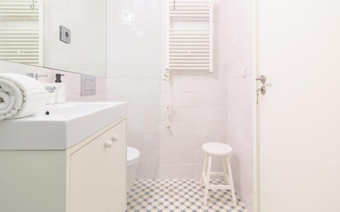 Stylish Porto studio with city views