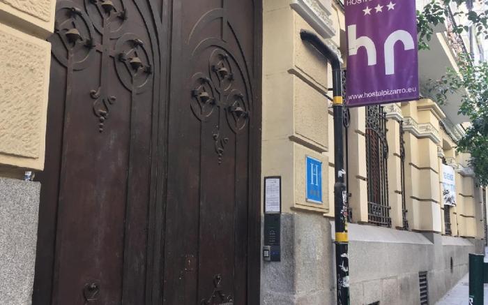 HOSTAL GOYAL PIZARRO CENTRO