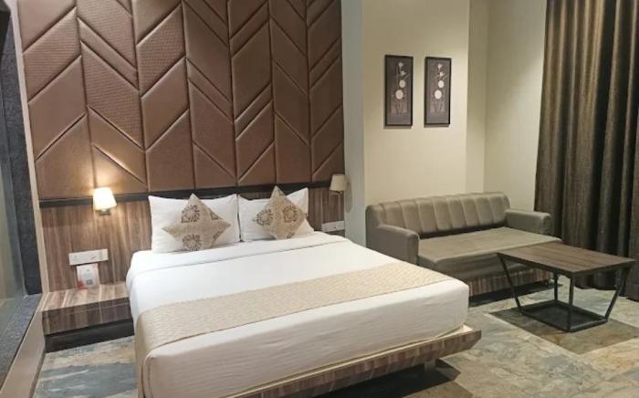 Hotel Aurus Ahilyanagar Maharashtra