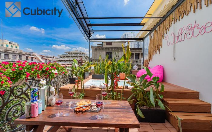 Cubicity Wall Street House