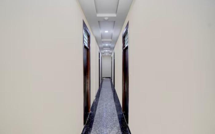 Hotel Majestic Taj, Agra 