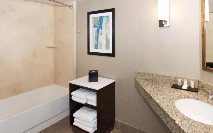 Embassy Suites Portland Tigard