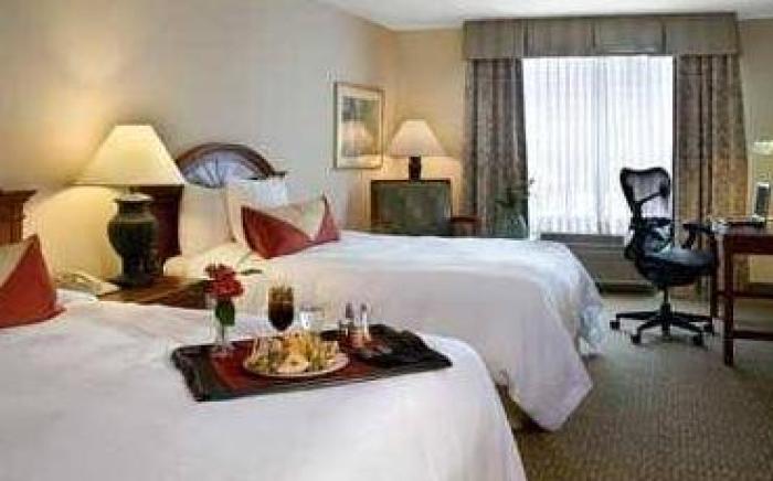 Hilton Garden Inn Chicago North Shore / Evanston