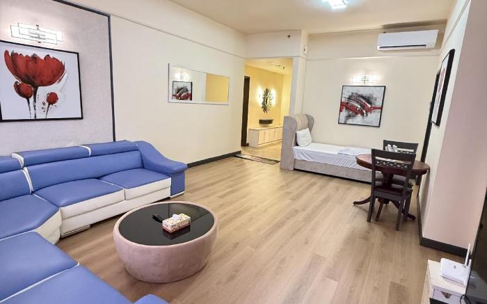 The Room At Times Square 