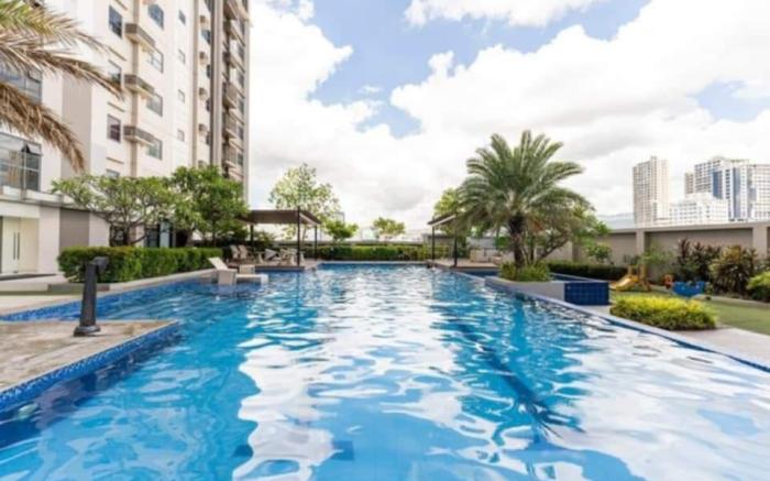 1 bedroom with balcony