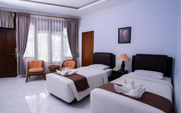 Lembah Hijau Resort & Hotel