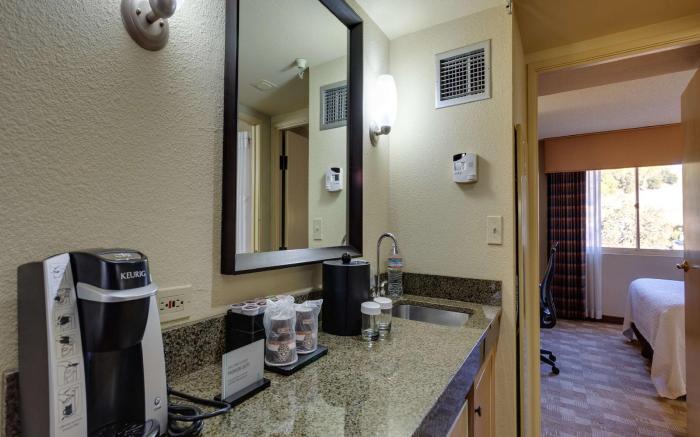 Embassy Suites San Rafael Marin County Hotel