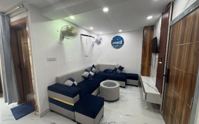 Garvik Luxe Terrace Home