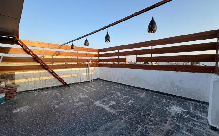 Garvik Luxe Terrace Home