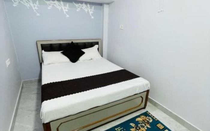 Goroomgo Rudransh Vintage Home Varanasi