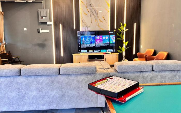 Corner Double-Storey KTV Snooker 16Pax/Ipoh MICASA