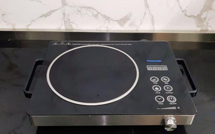 Senai 12pax RestHome near Senai Airport