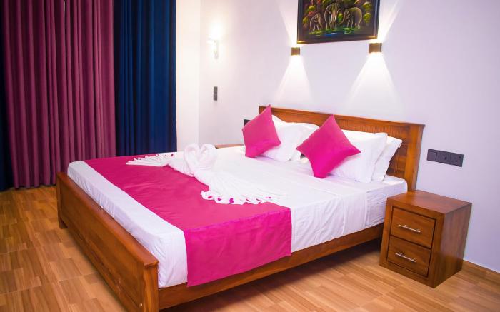 Villa Roberocia BNB - Deluxe Rooms, Hikkaduwa