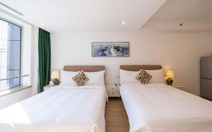 Tyms Spacious 1BR APT Xujiahui Jiahui Internationa