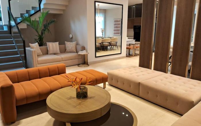 Villa Takiana-Pool/Hottub/Gym/Cook /5mins to beach