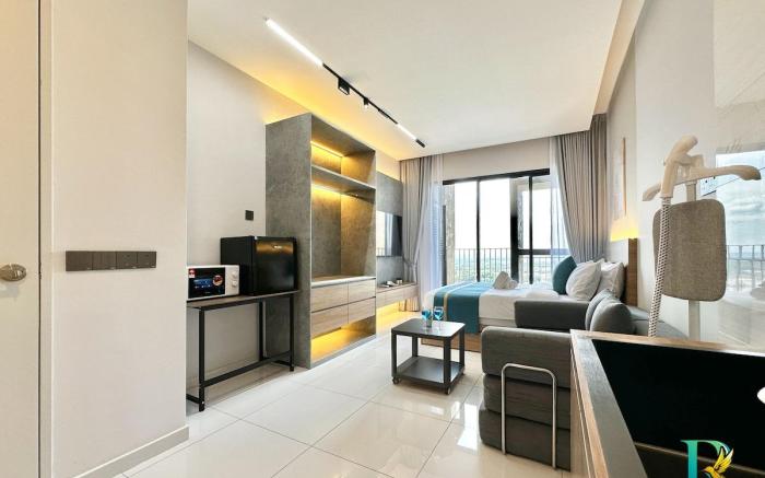 Sky Tree. Spire Suite @2BR 4Pax by RR JBcity