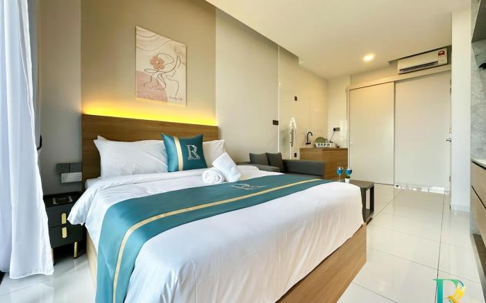 Sky Tree. Spire Suite @2BR 4Pax by RR JBcity