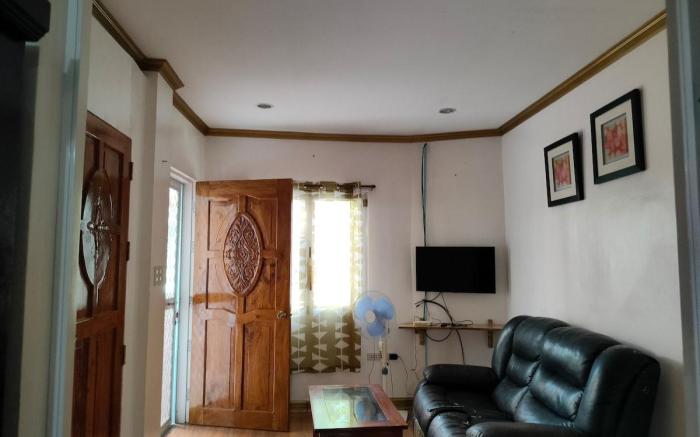 Lessthan a minutewalktobeach;5minswalktotowncenter