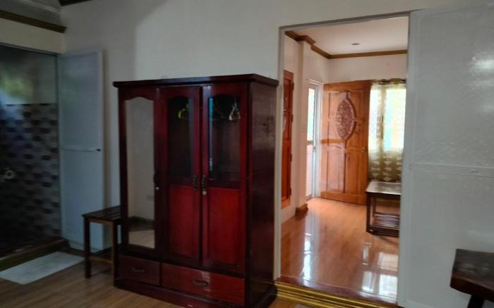 Lessthan a minutewalktobeach;5minswalktotowncenter