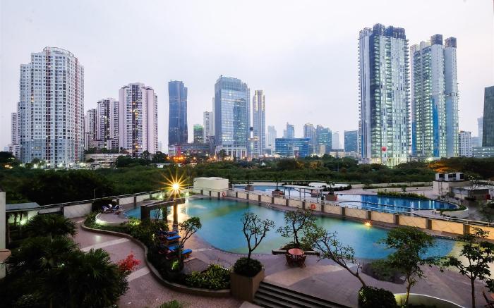 Stunning 2BR at The Wave Kuningan By Travelio