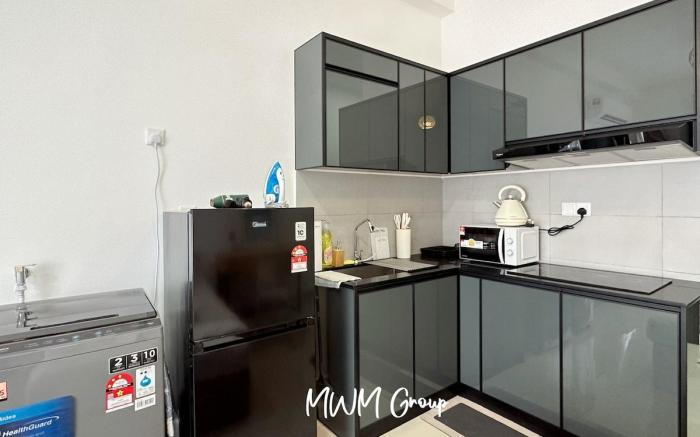 Meldrum Heights | Sunset Seaview Walks 2 CIQ ByMWM