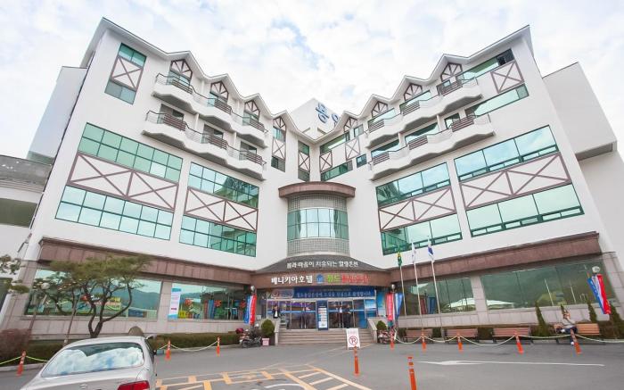 Benikea Hotel Cheong Do Spring