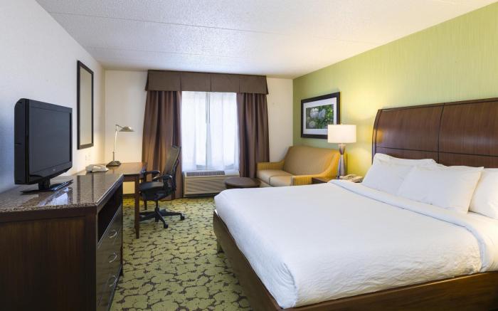 Hilton Garden Inn Edison - Raritan Center Hotel