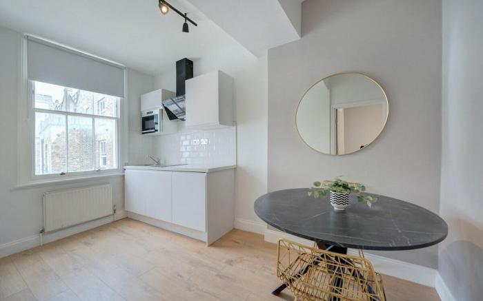 Bayswater Station Studio - 16