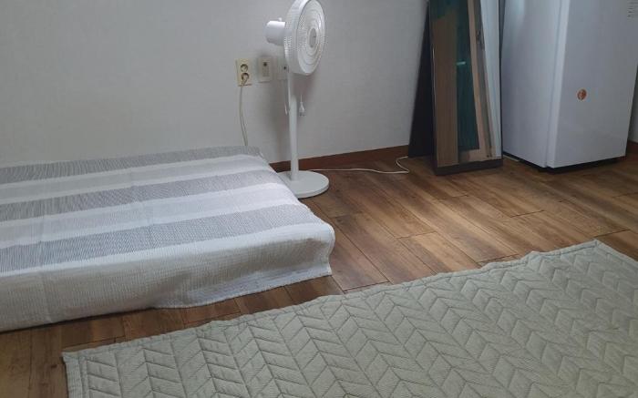 번화가 근처에 조용한 숙소