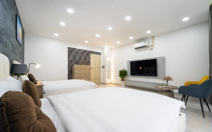 T&T Home in Global City