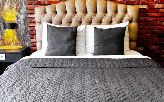 Light-Filled Studio for a Peaceful Maltepe Stay