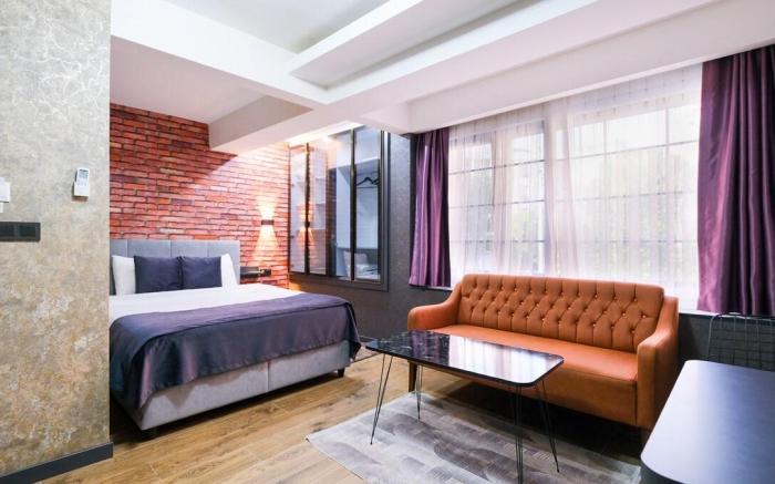 Sleek & Sunny Studio in Maltepe
