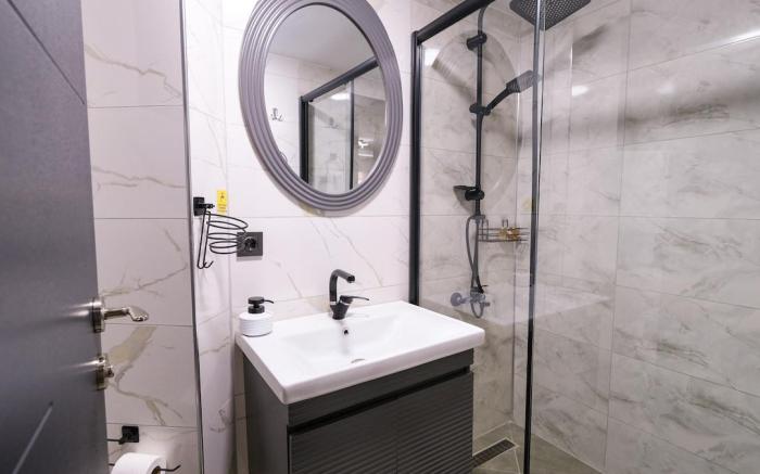 A Love Circle with Jacuzzi Magic