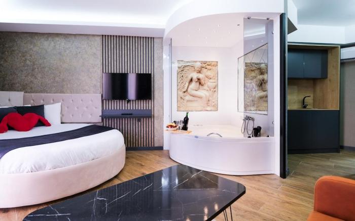 A Love Circle with Jacuzzi Magic