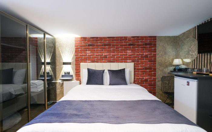 An Urban Oasis with Warm Bubbles